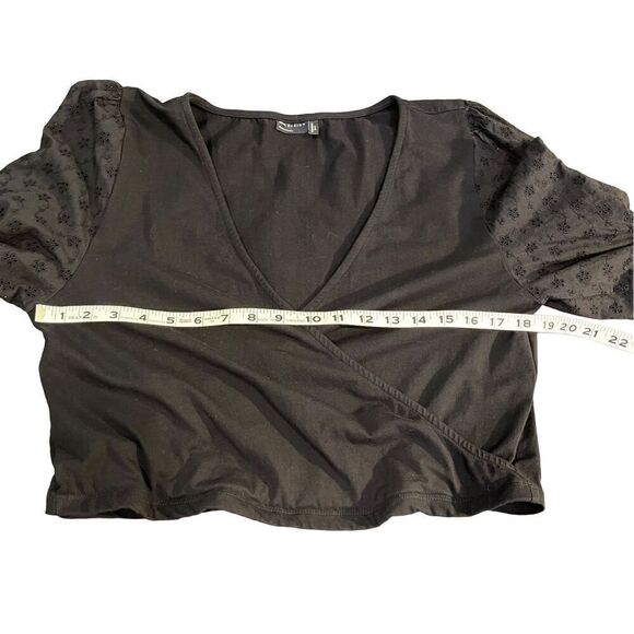 ASOS wrap style cropped black blouse - L - Picture 6 of 8